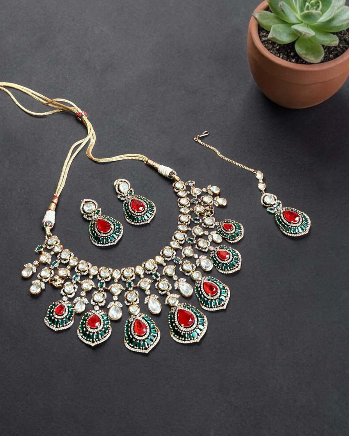 Siara Victorian Moissanite Bridal Set
