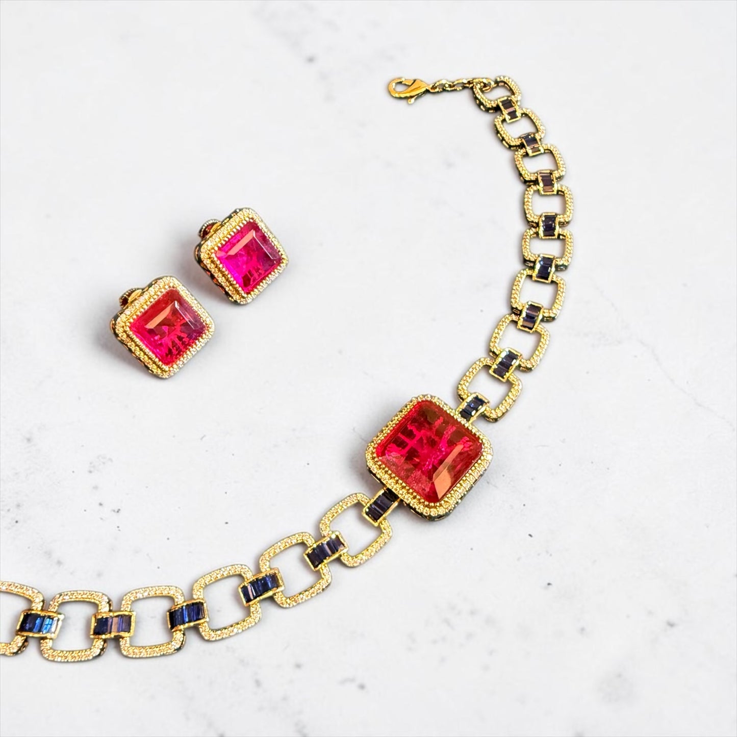 Alina Ruby Link Choker