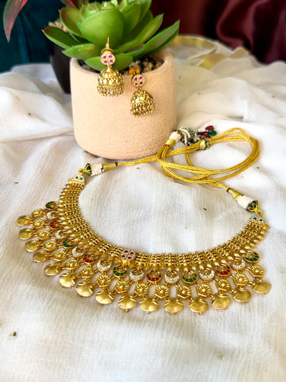 Svarn Kriti Moon Choker