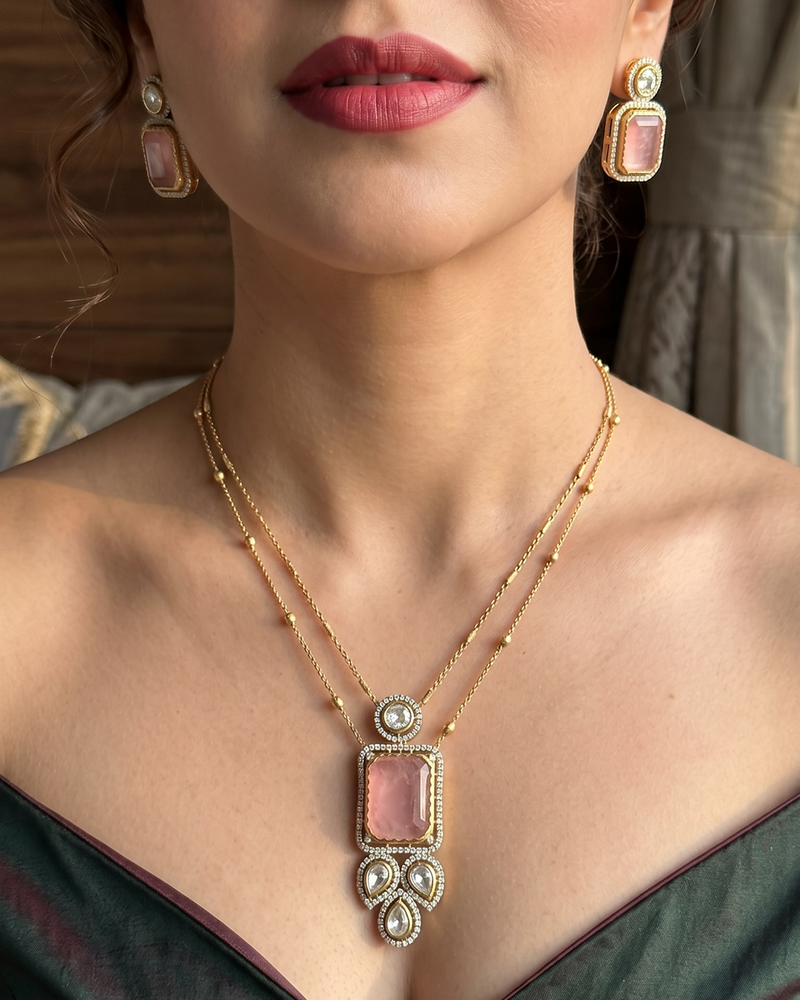 Rosy Kundan Pendant Set