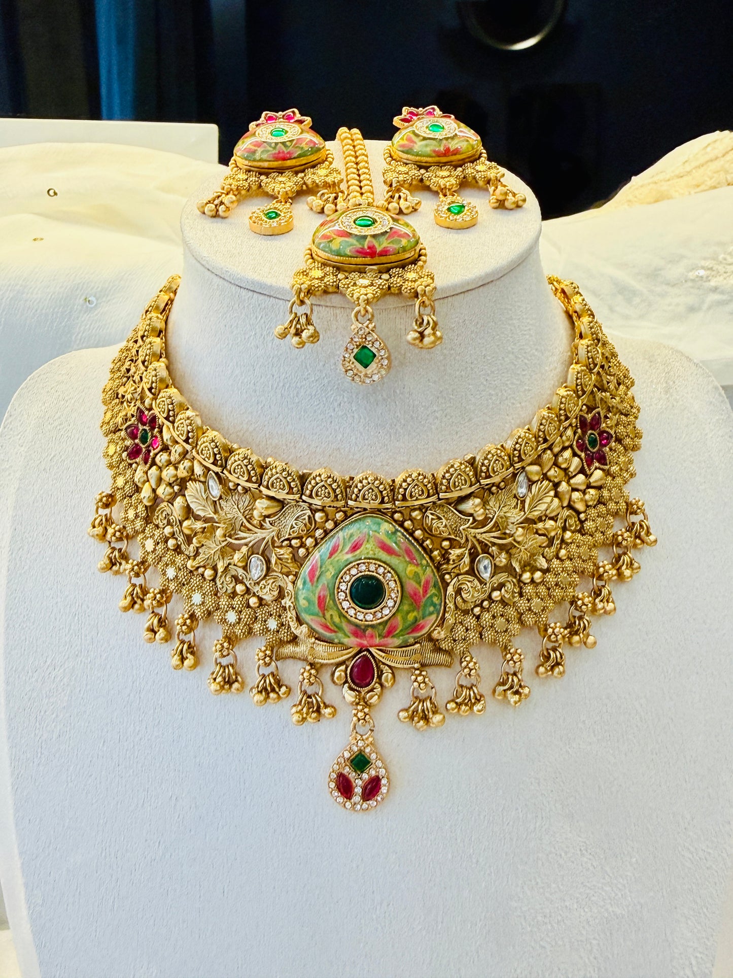 Hariyali Temple Choker Trio