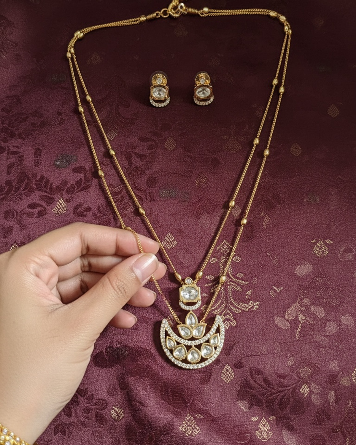 Oraya Kundan Pendant Set