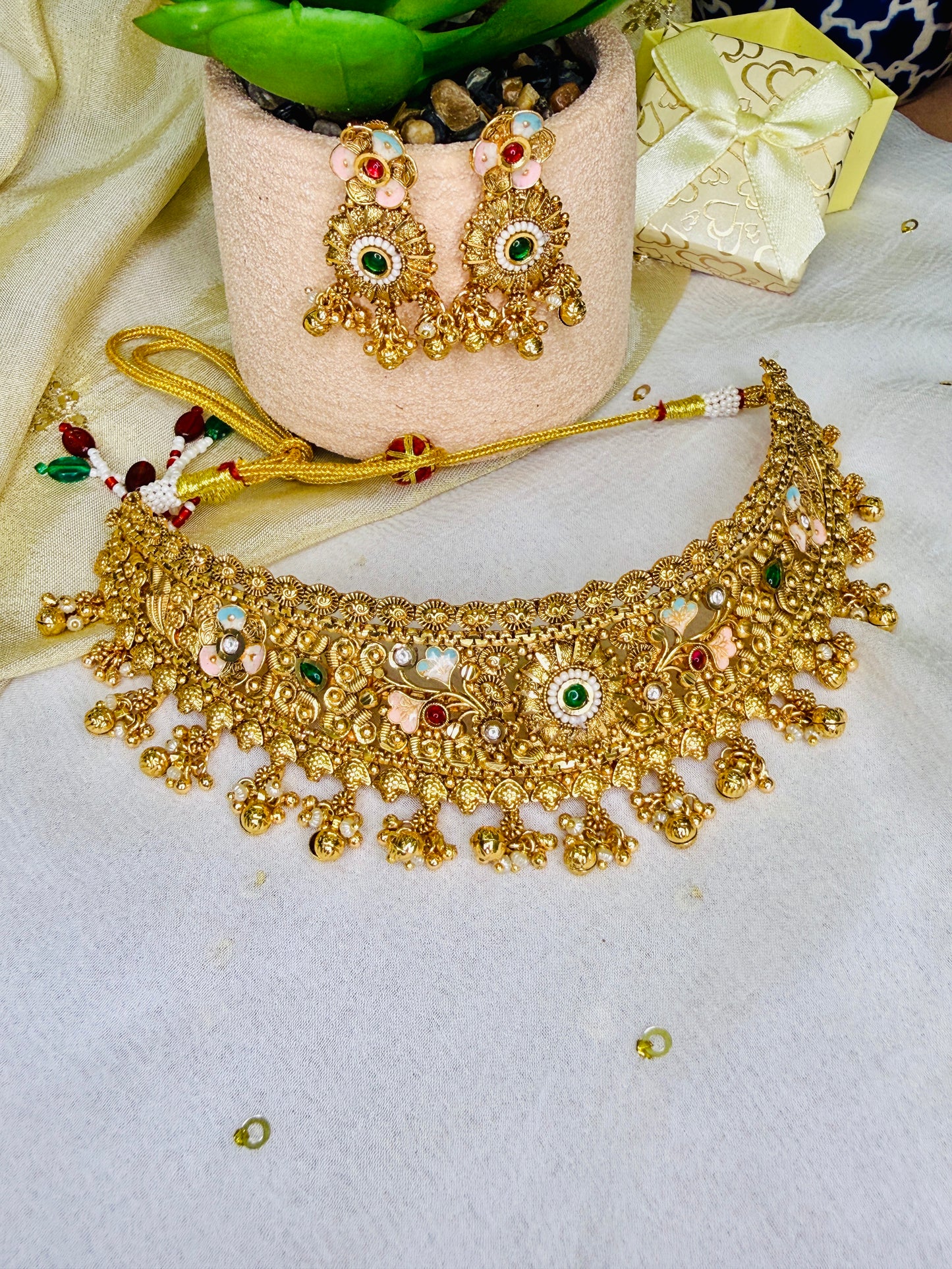 Svarn Rangoli Choker Set