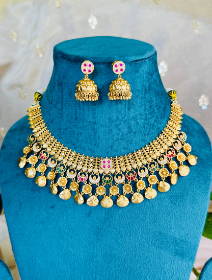 Svarn Kriti Moon Choker