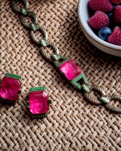 Elara Ruby Link Choker