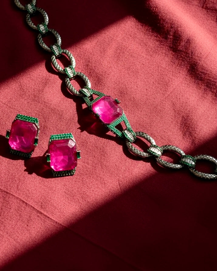 Elara Ruby Link Choker