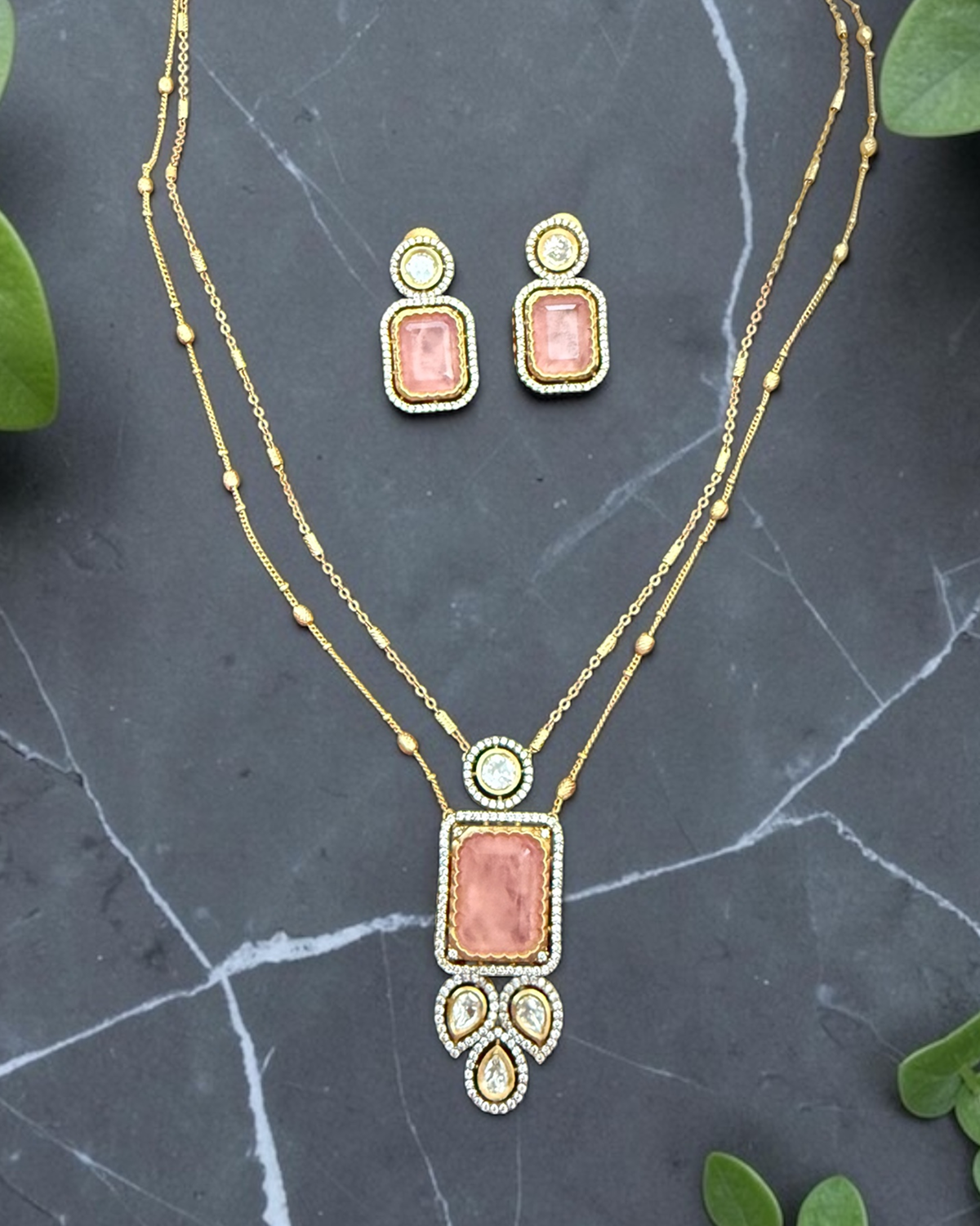 Rosy Kundan Pendant Set