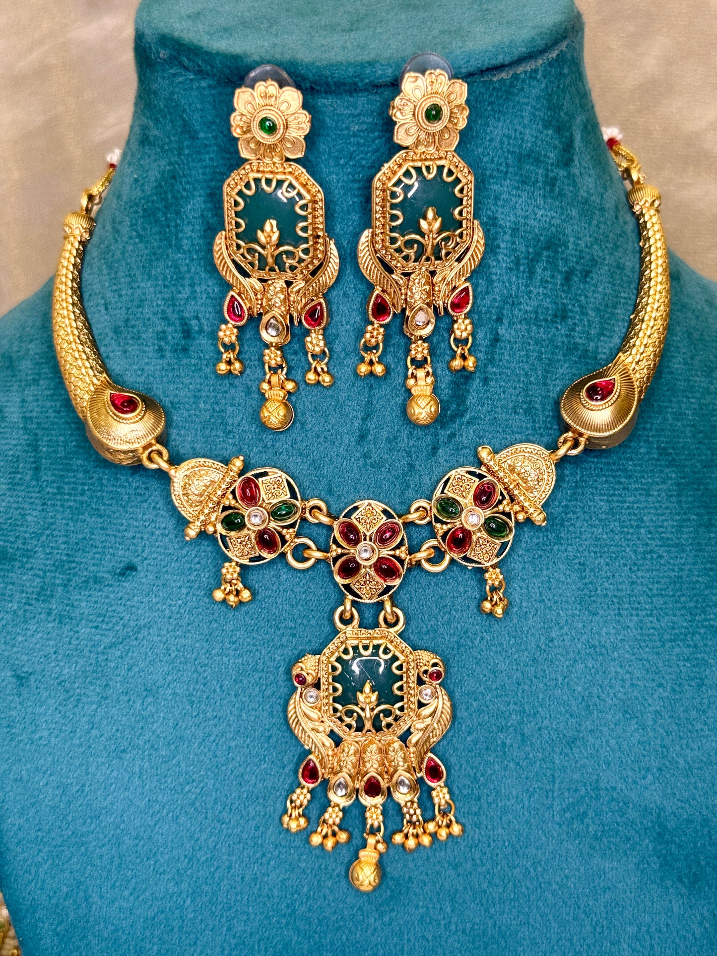 Flora Necklace