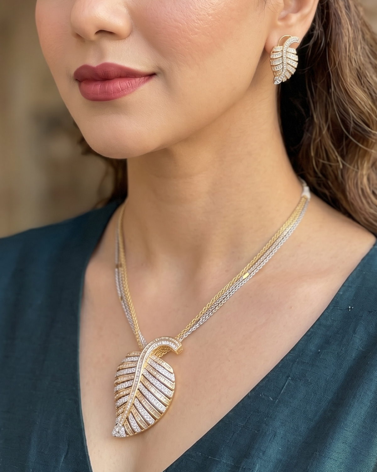 Betel Leaf Pendant Set