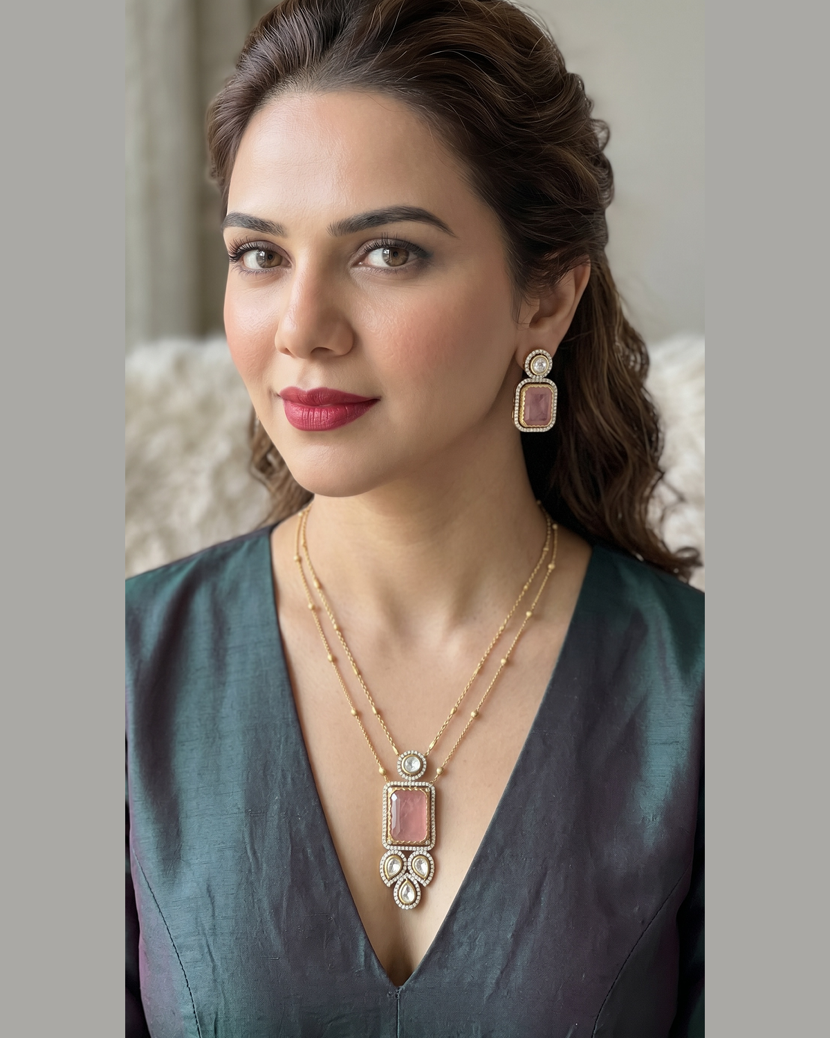 Rosy Kundan Pendant Set
