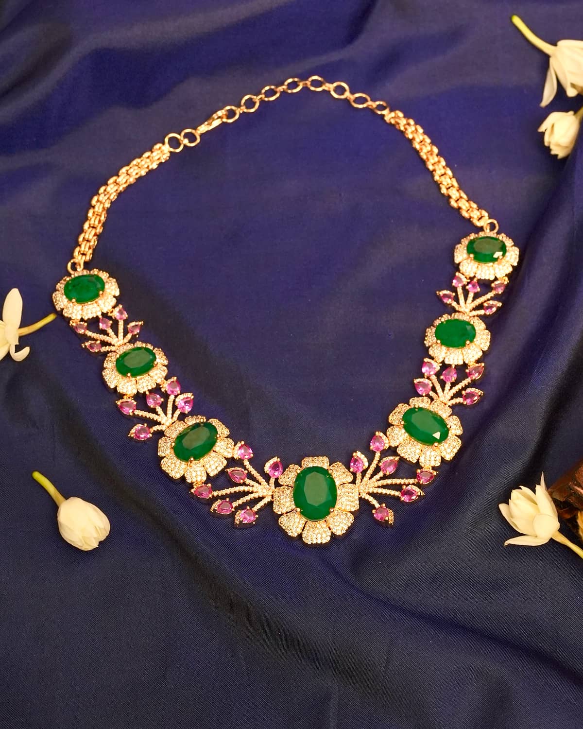Ahana Leaf Choker