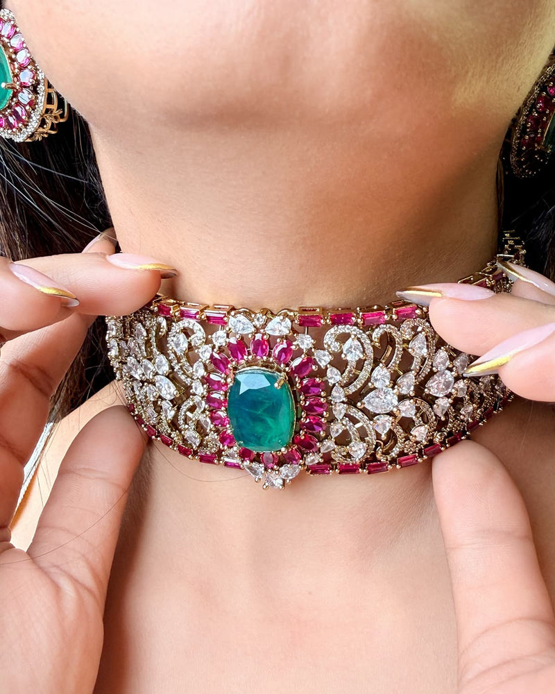 Ameera Emerald Regal Choker Set