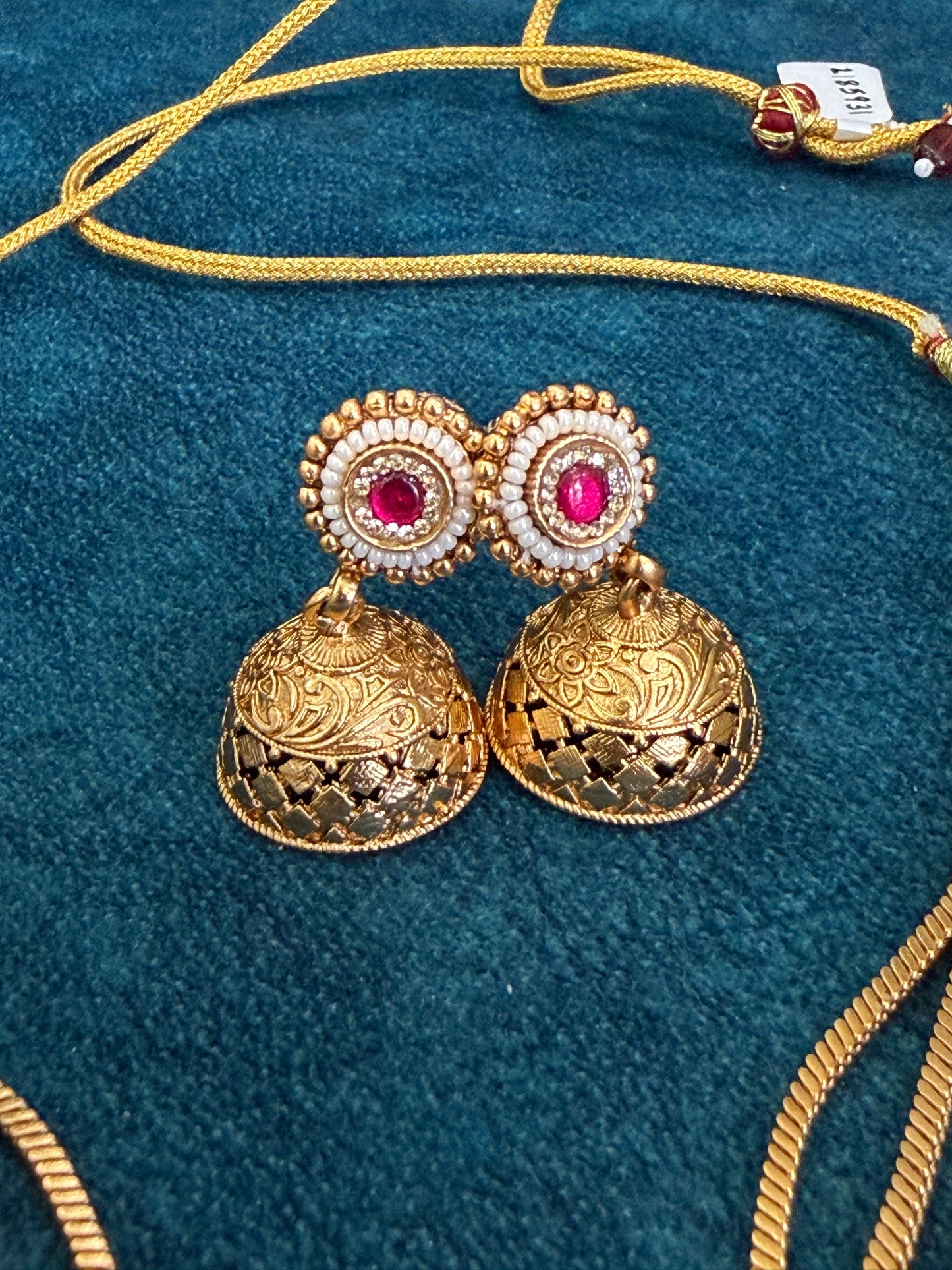 Temple Leaf Drop Set