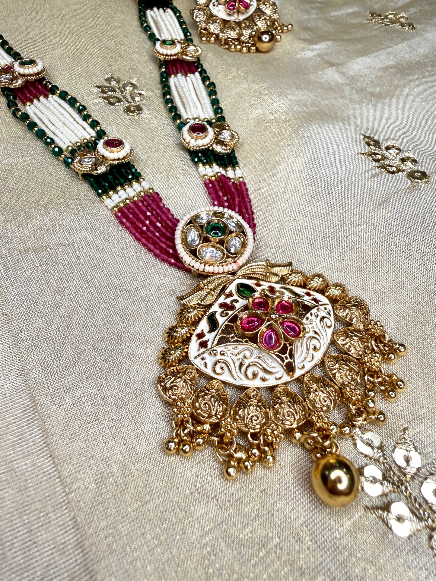 Rajvansh Pearl Heritage Set
