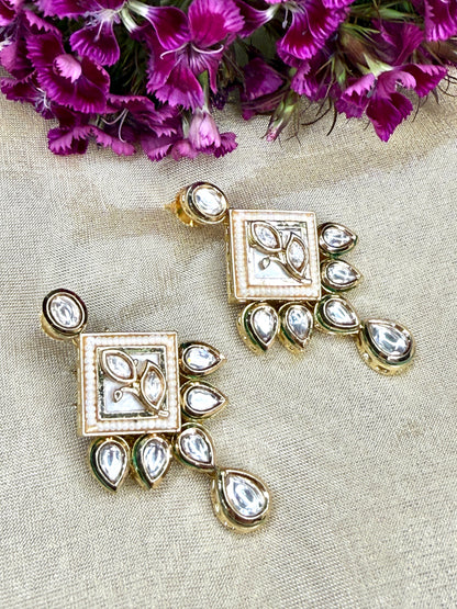 Saanjh Kundan Set