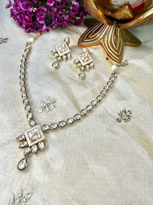 Saanjh Kundan Set