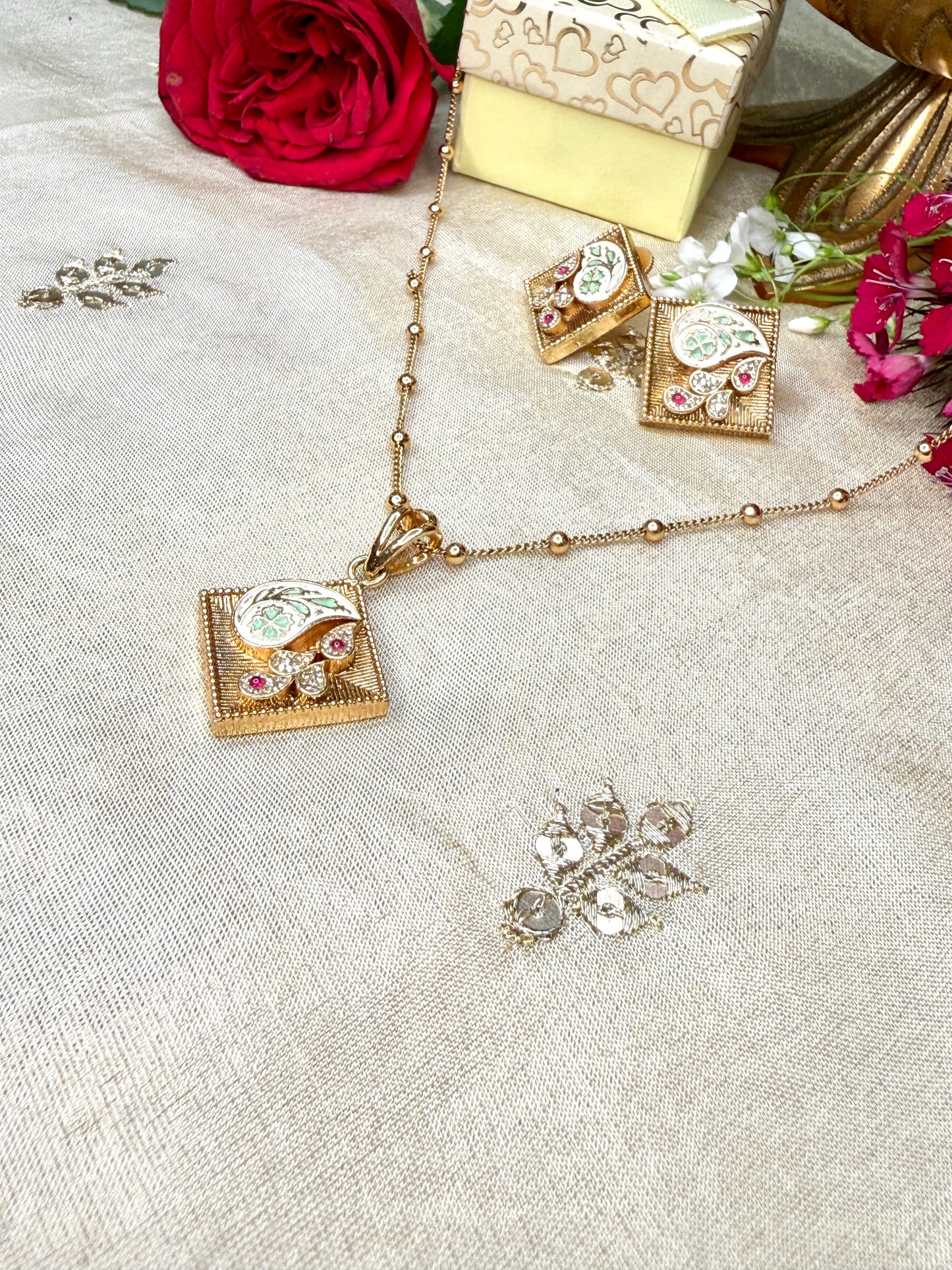 Kairi Chain Set