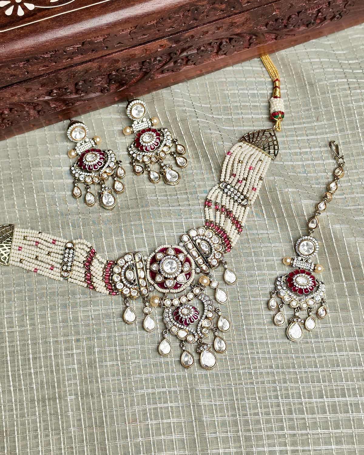 Mumtaz Moissanite & Pearl Choker Set