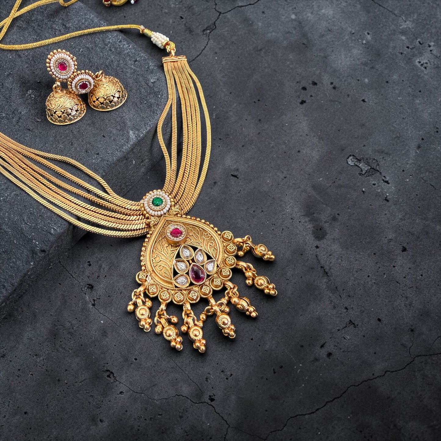 Temple Leaf Drop Set