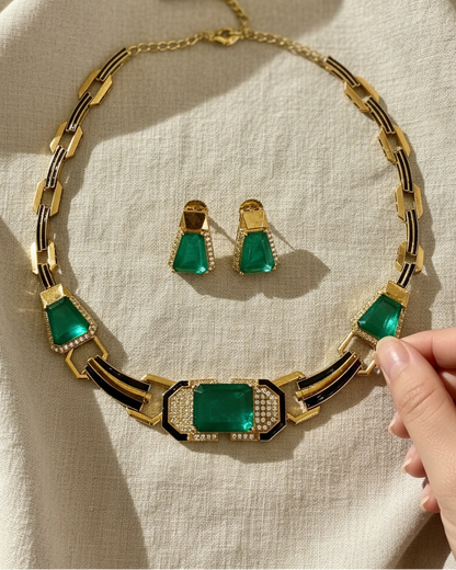 emerald doublet choker