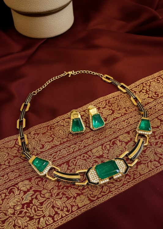 Emerald Doublet Stone Choker