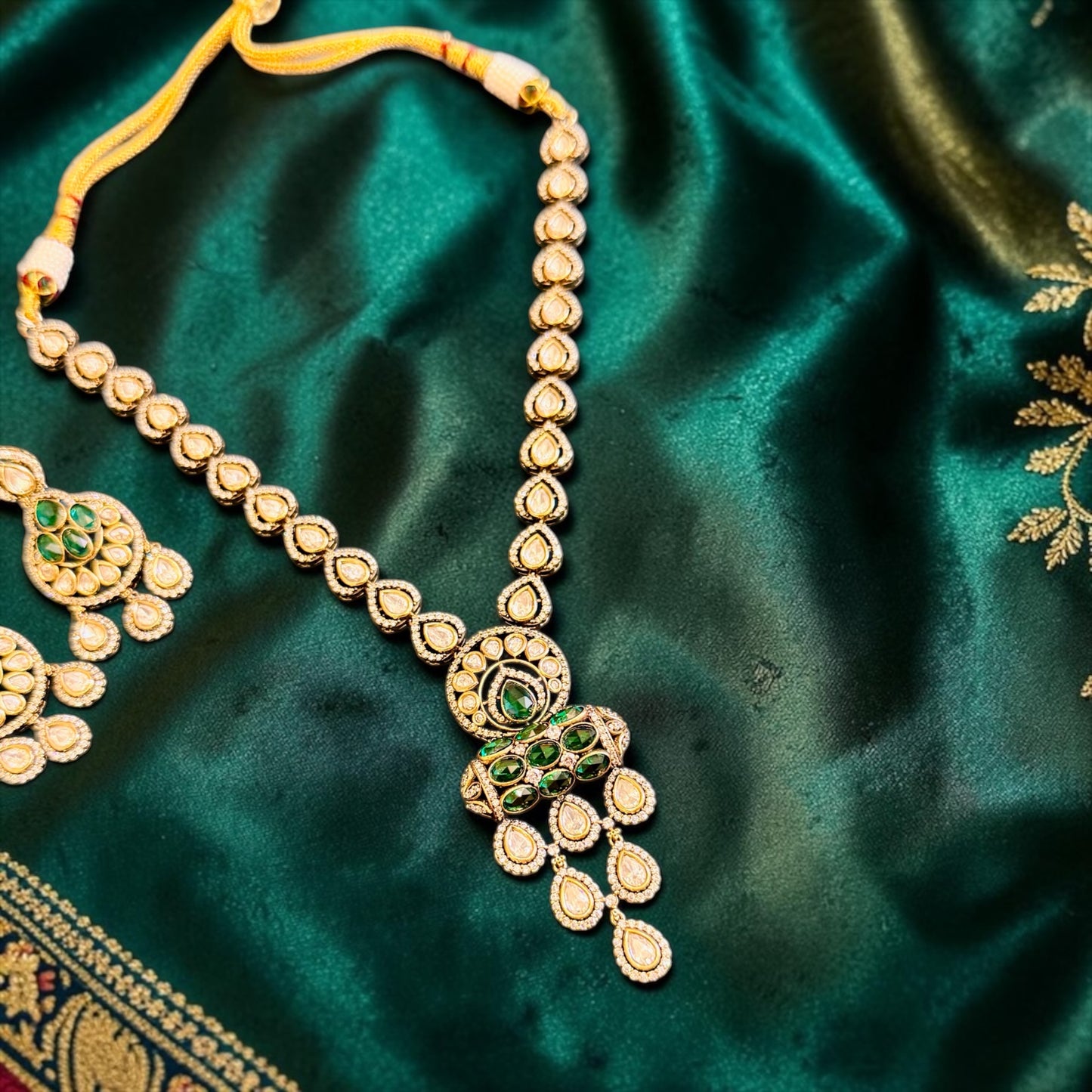 Zehra Moissanite Necklace