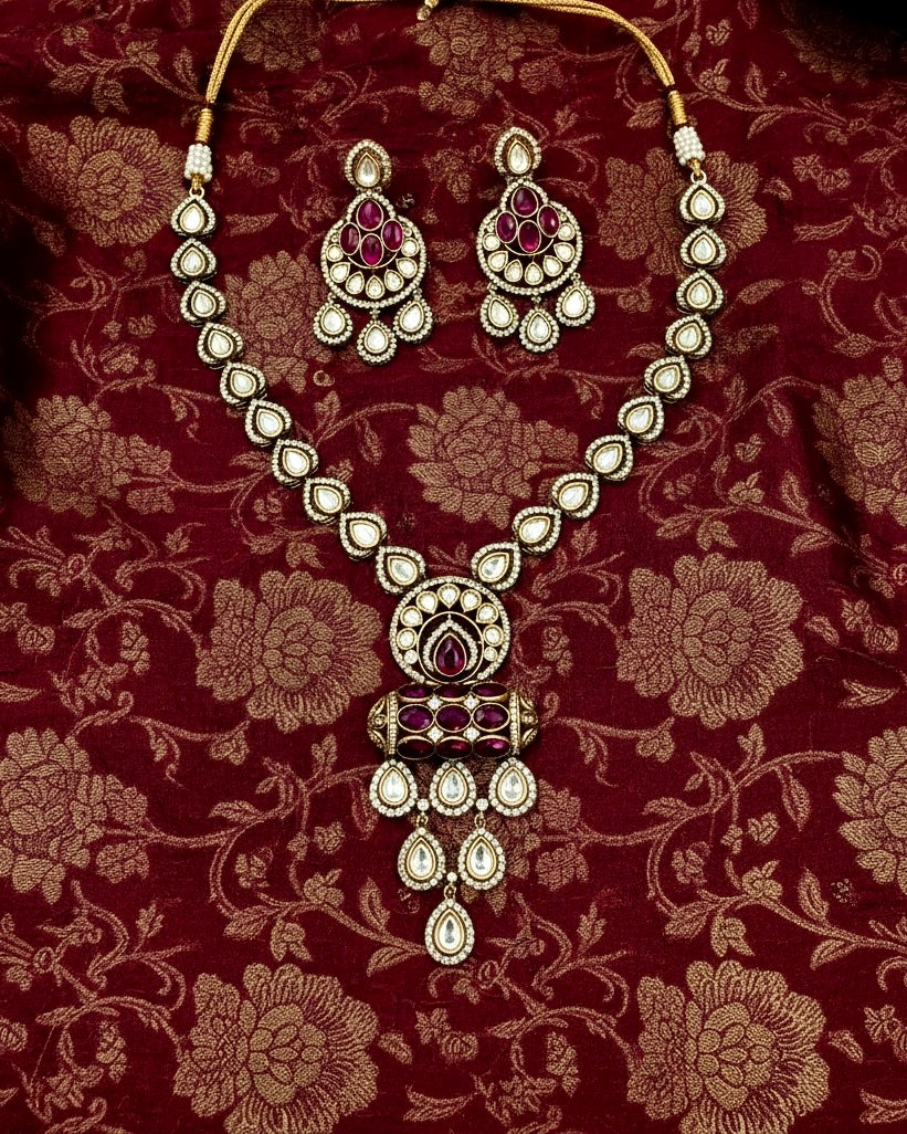 Zehra Moissanite Necklace