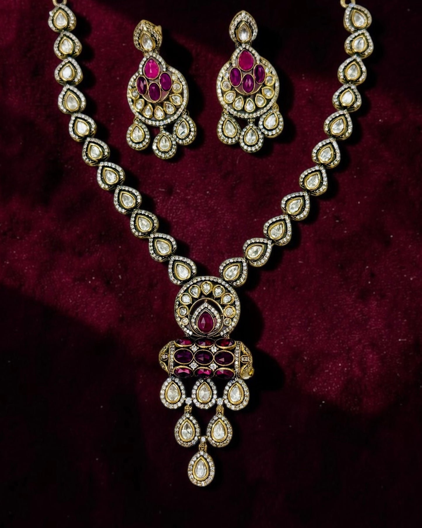 Zehra Moissanite Necklace
