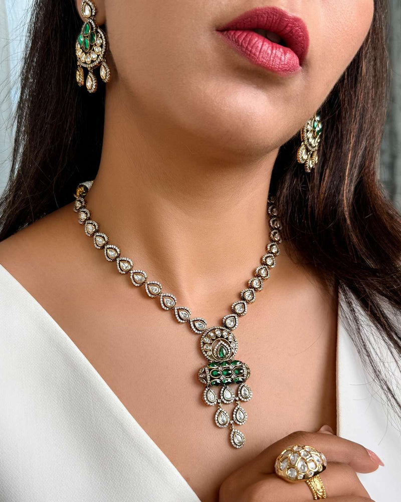 Zehra Moissanite Necklace