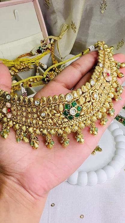 Svarn Zari Choker