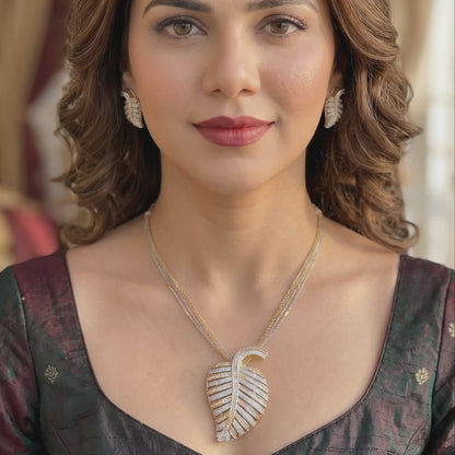 Betel Leaf Pendant Set